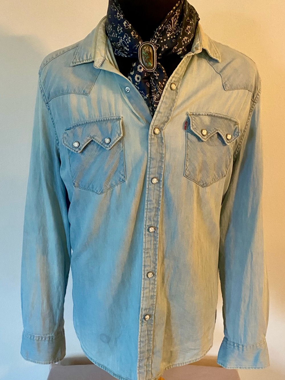 Levi’s Faded Light Wash Western Denim Shirt XXL – Worn-In Patina